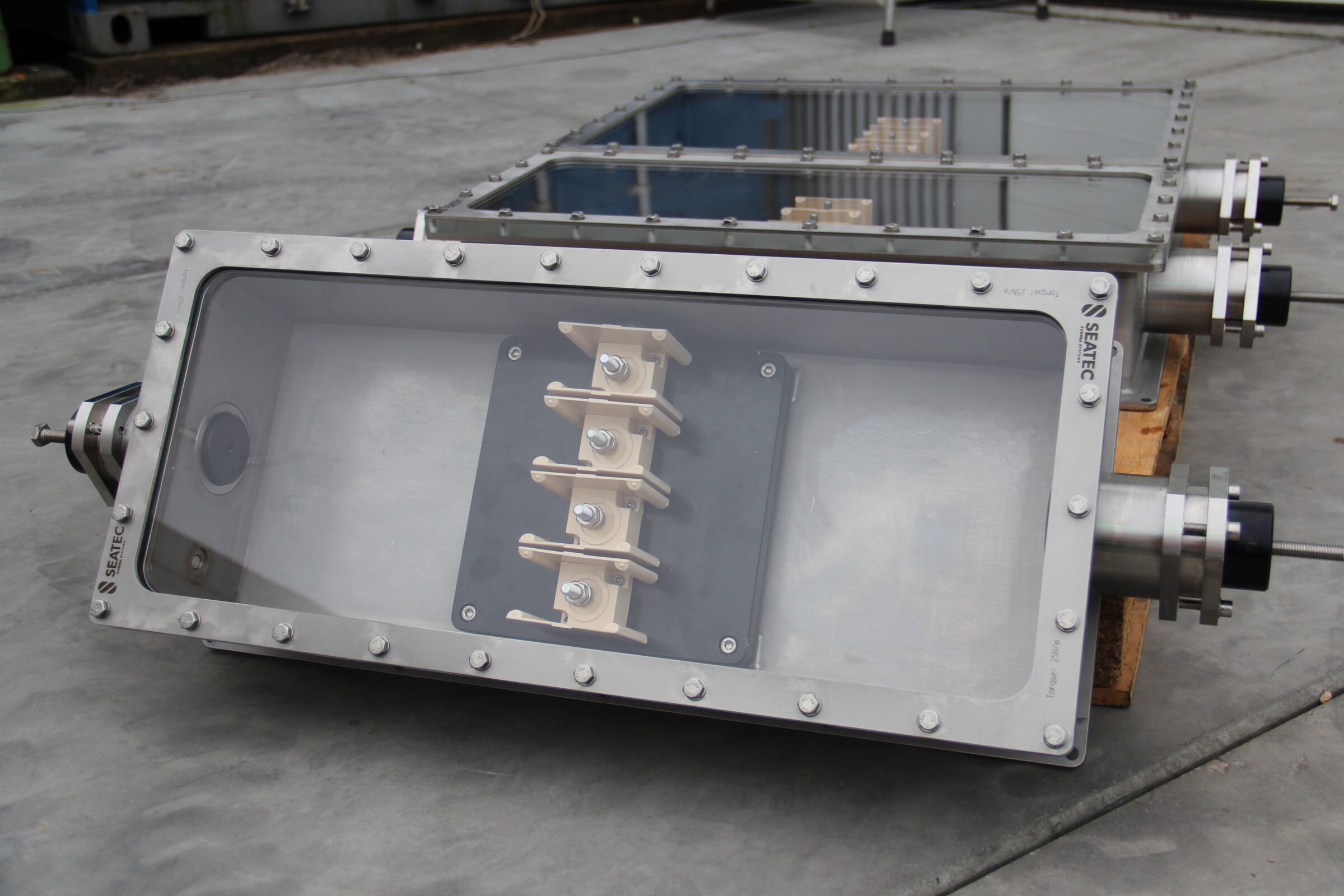 Design & delivery of High Voltage Submersible Junctionboxes Seatec